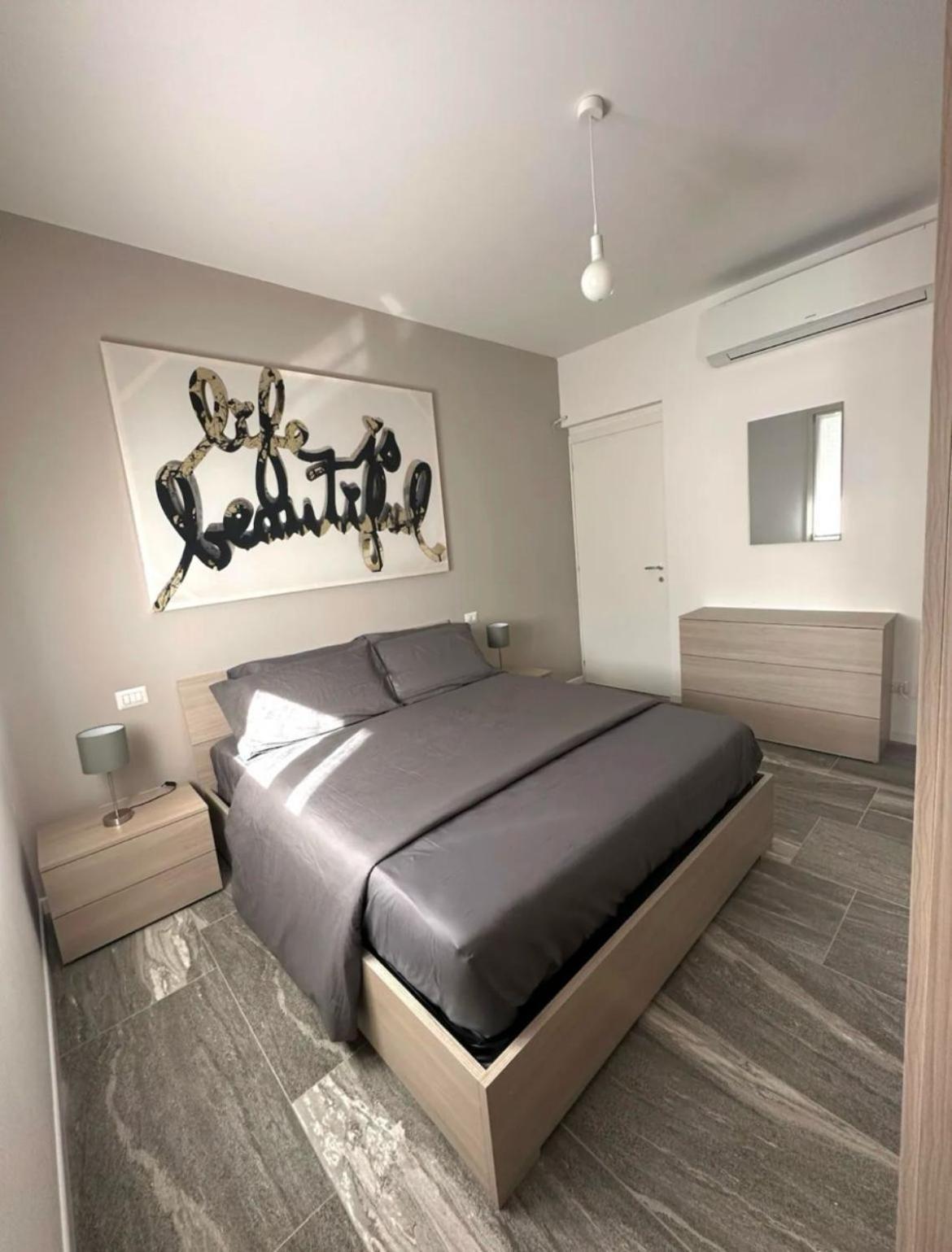 Essential Apartment Sesto San Giovanni Esterno foto