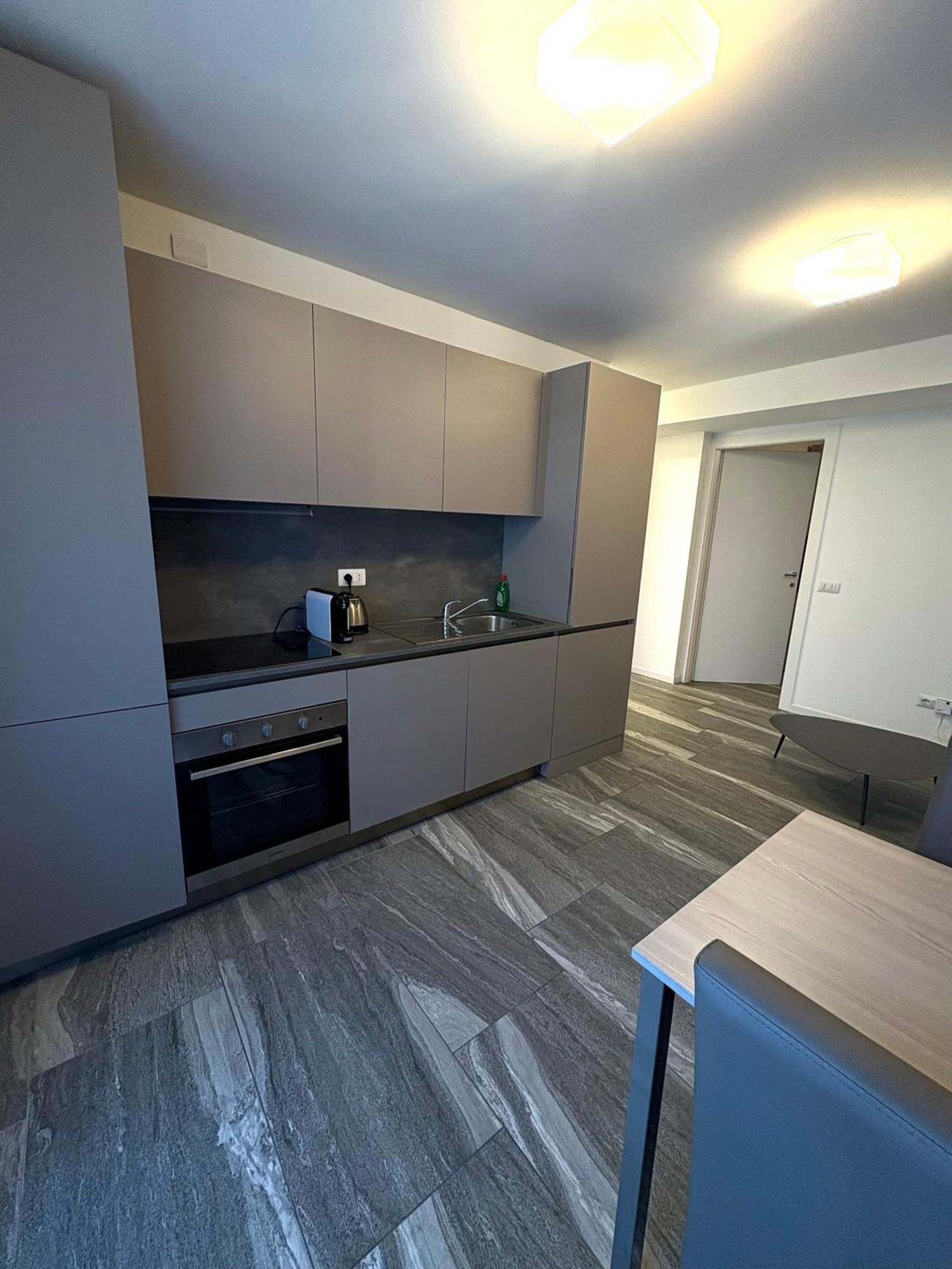 Essential Apartment Sesto San Giovanni Esterno foto