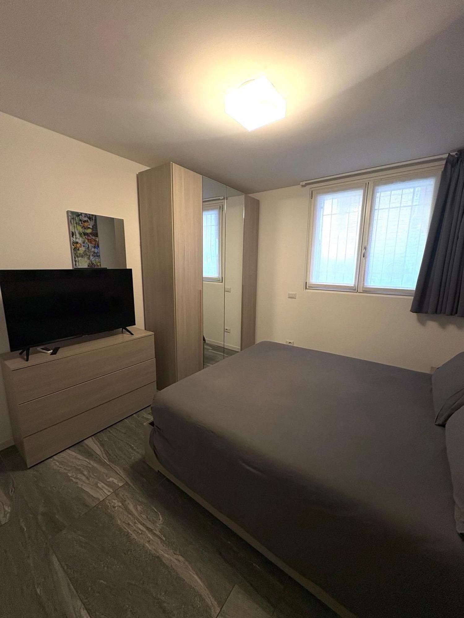 Essential Apartment Sesto San Giovanni Esterno foto